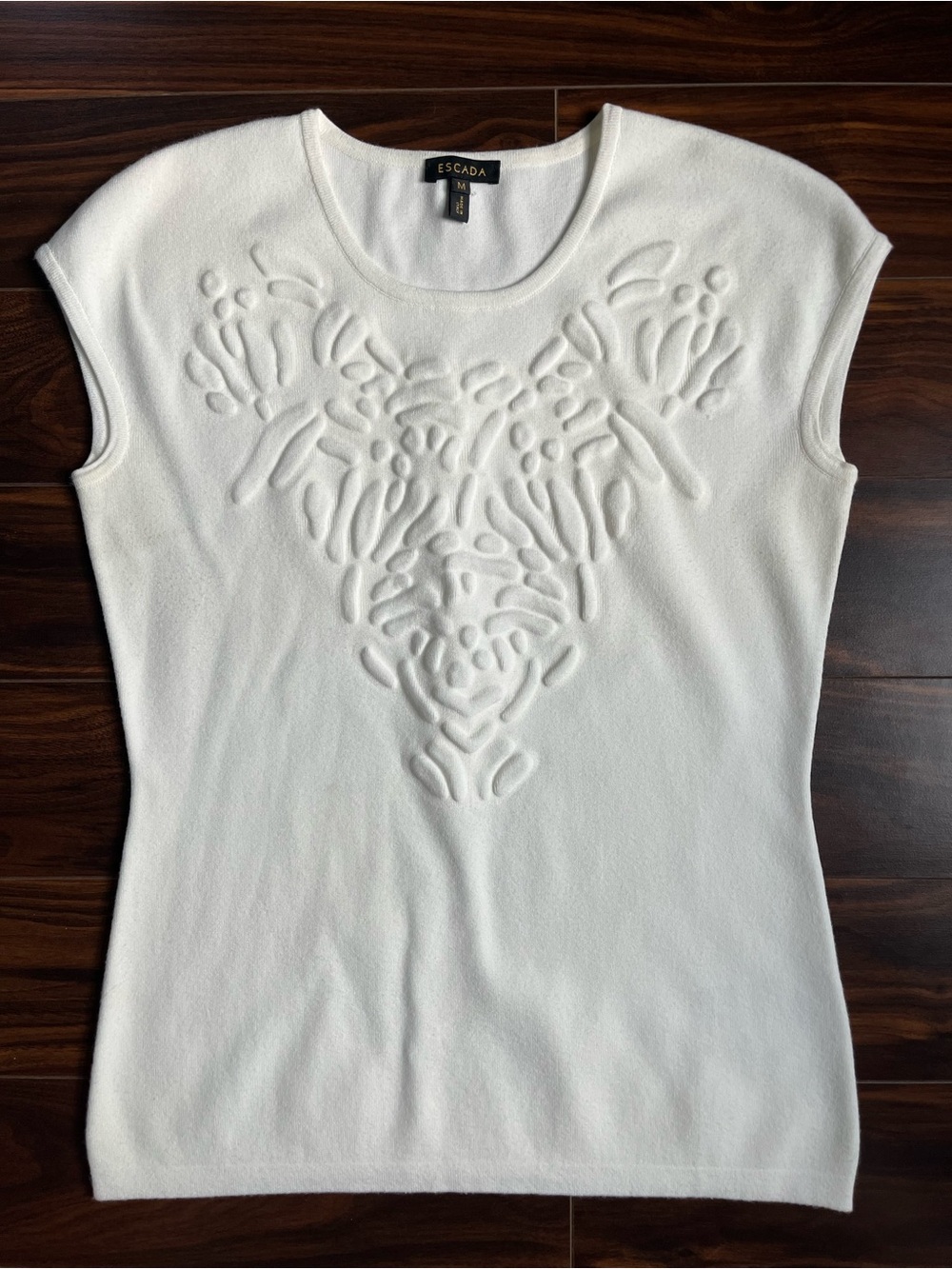 Escada White Tank Top w/ Raised Abstract Heart Detail, M, EUC